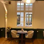ホテル Logis - Saint-louis & Restaurant Pauze 3*