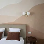 Logis - Hostellerie Saint-Louis&Restaurant Pauze Hotel Bollezeele