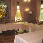 ホテル Logis - Saint-louis & Restaurant Pauze