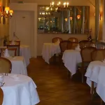 Logis - Saint-louis & Restaurant Pauze Bollezeele