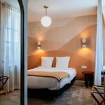 Logis - Saint-louis & Restaurant Pauze ホテル ボルジール