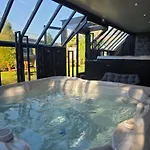 ホテル Logis - Saint-louis & Restaurant Pauze 3*