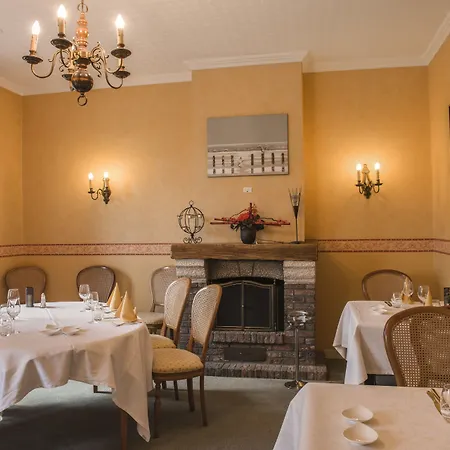 Hotel Logis - Saint-louis&restaurant Pauze 3*