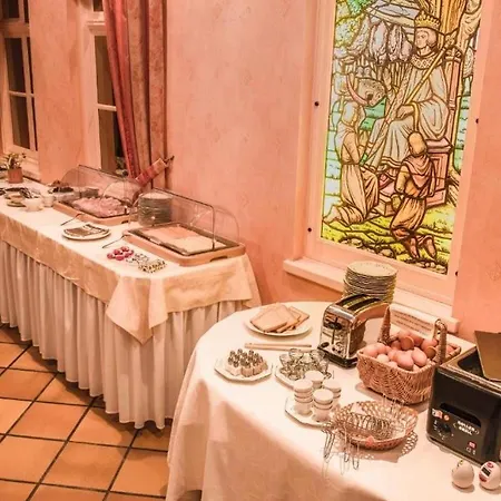 Logis - Saint-louis&restaurant Pauze 3*