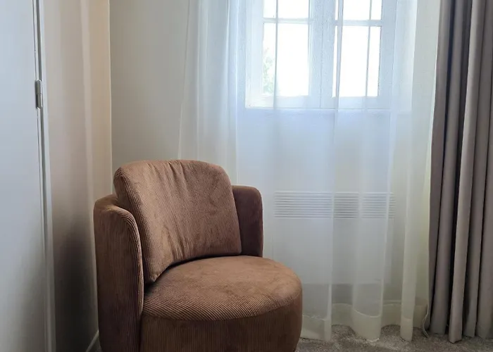 Hotel Logis - Saint-louis & Restaurant Pauze Bollezeele