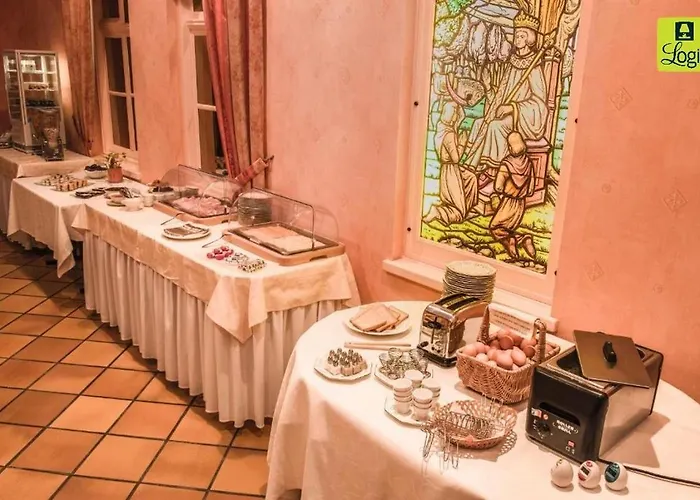 Logis - Saint-louis & Restaurant Pauze 3*