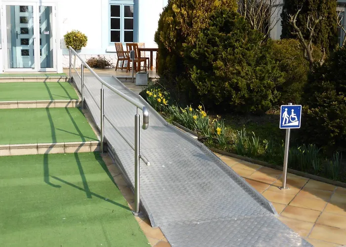 Hotel Logis - Saint-louis & Restaurant Pauze 3*