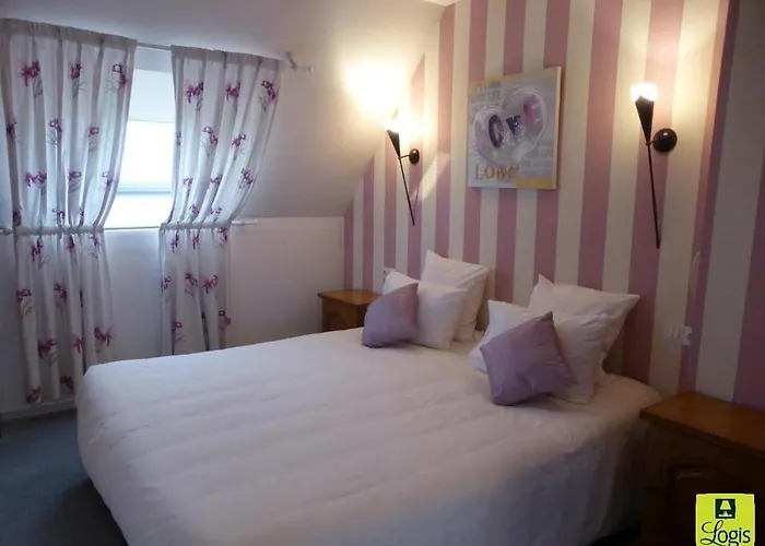 Logis - Saint-louis & Restaurant Pauze 3*