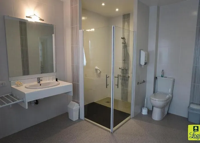 Logis - Saint-louis & Restaurant Pauze Hotel 3*