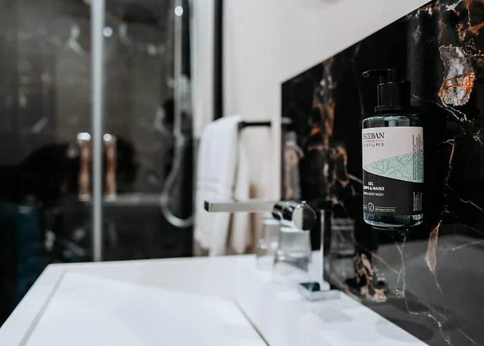 Hotel Logis - Saint-louis & Restaurant Pauze 3*