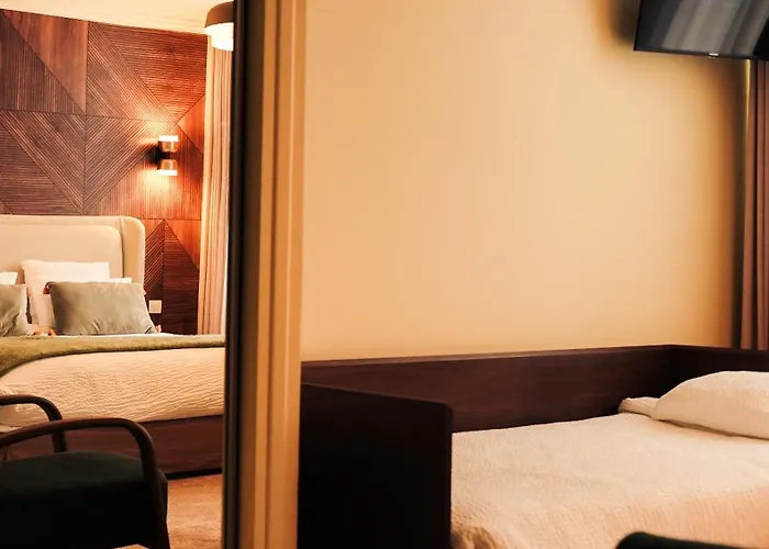 Logis - Saint-louis & Restaurant Pauze Hotel 3*