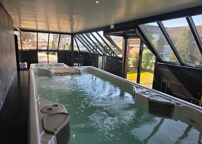 Hotel Logis - Saint-louis & Restaurant Pauze 3*